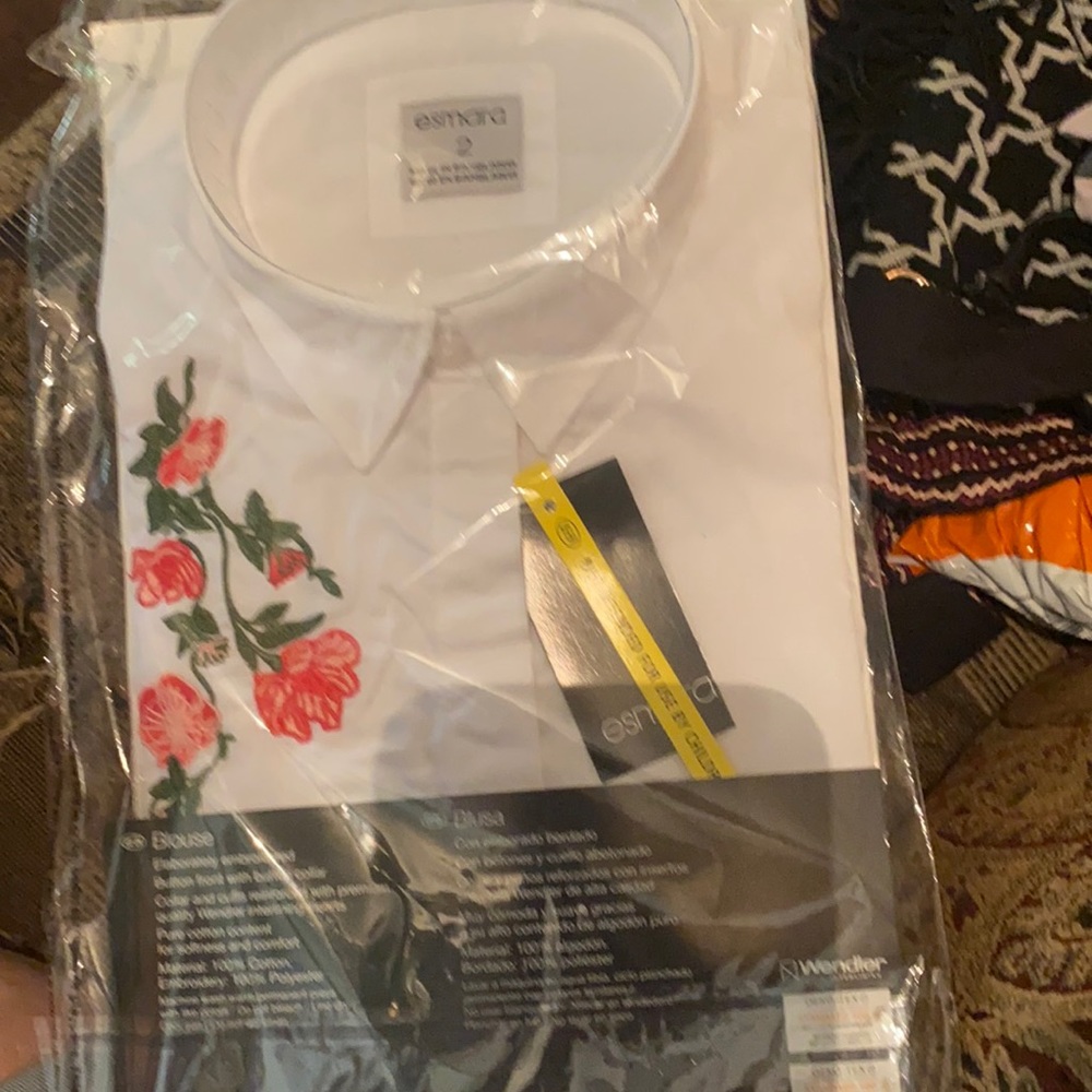 Esmara button up Rose blouse